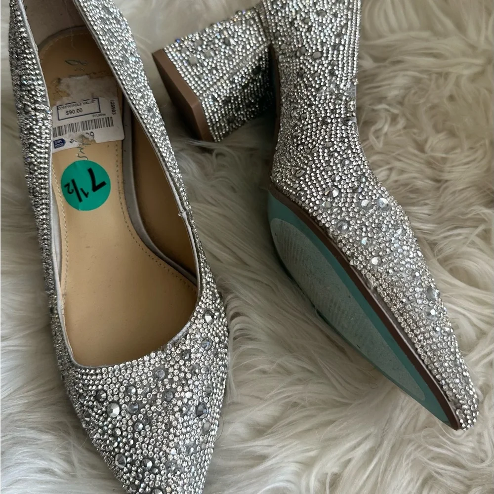 Betsy Johnson silver block heels. - Picture 9 of 11